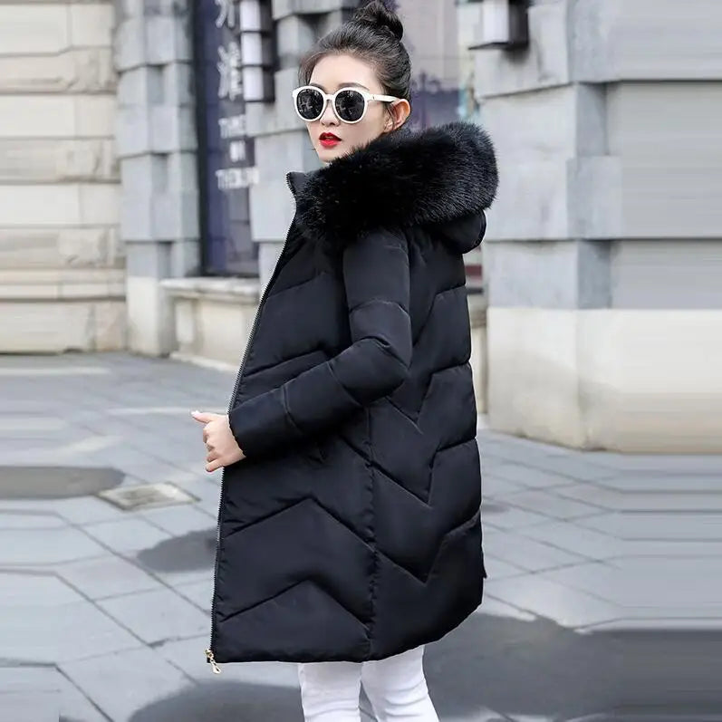 Casaco Longo Puffer com Capuz de Pele