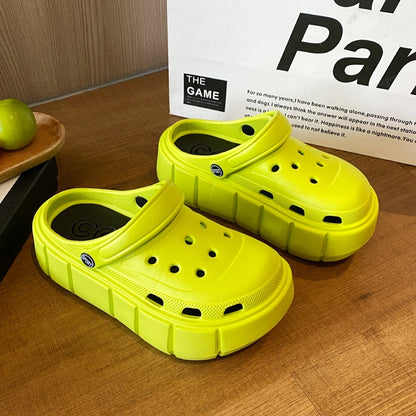 Sandália Plataforma Estilo Crocs