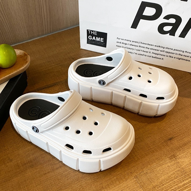 Sandália Plataforma Estilo Crocs