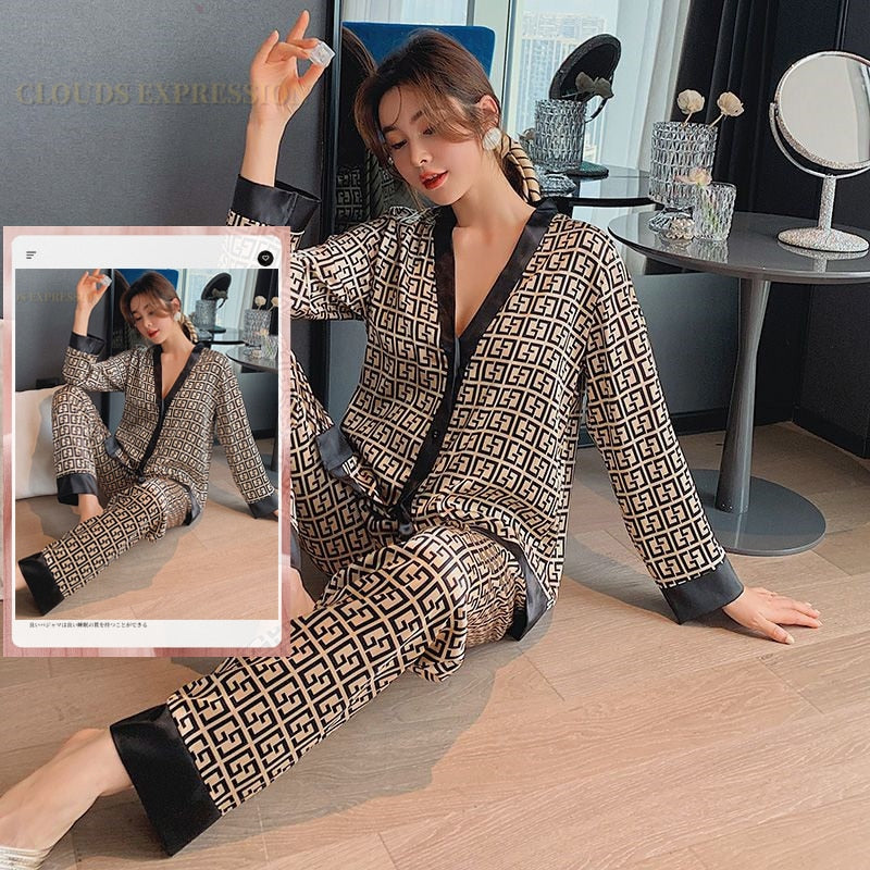 Pijamas de Cetim Vários Modelos e Estampas